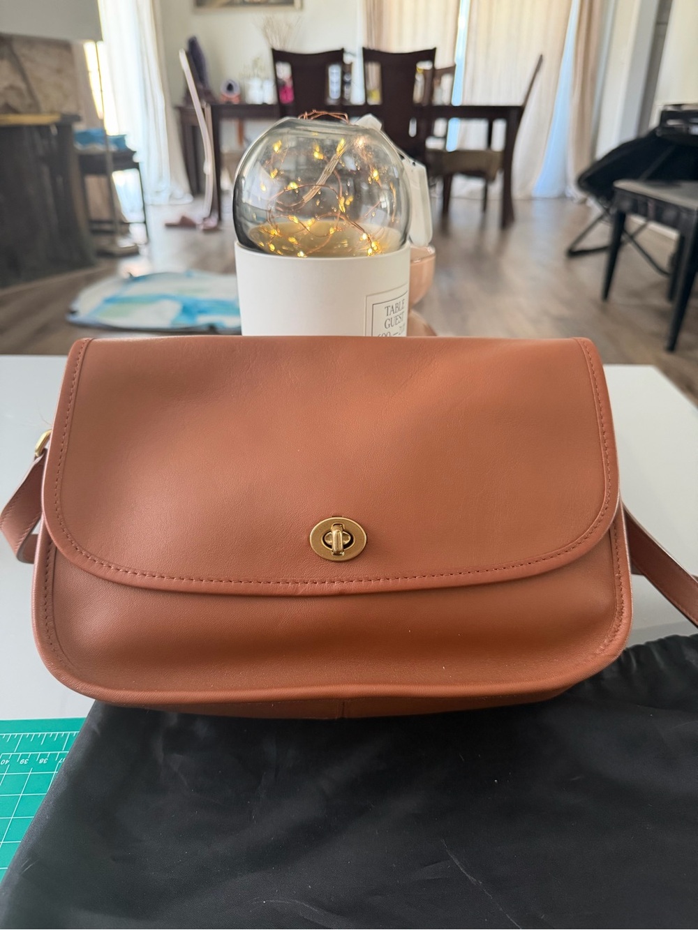 Pre-owned Vintage Coach City Bag- British Tan